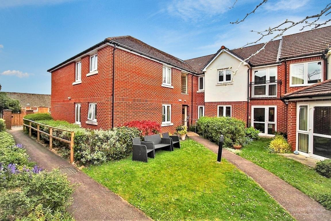 Chieveley Close, Tilehurst, Reading